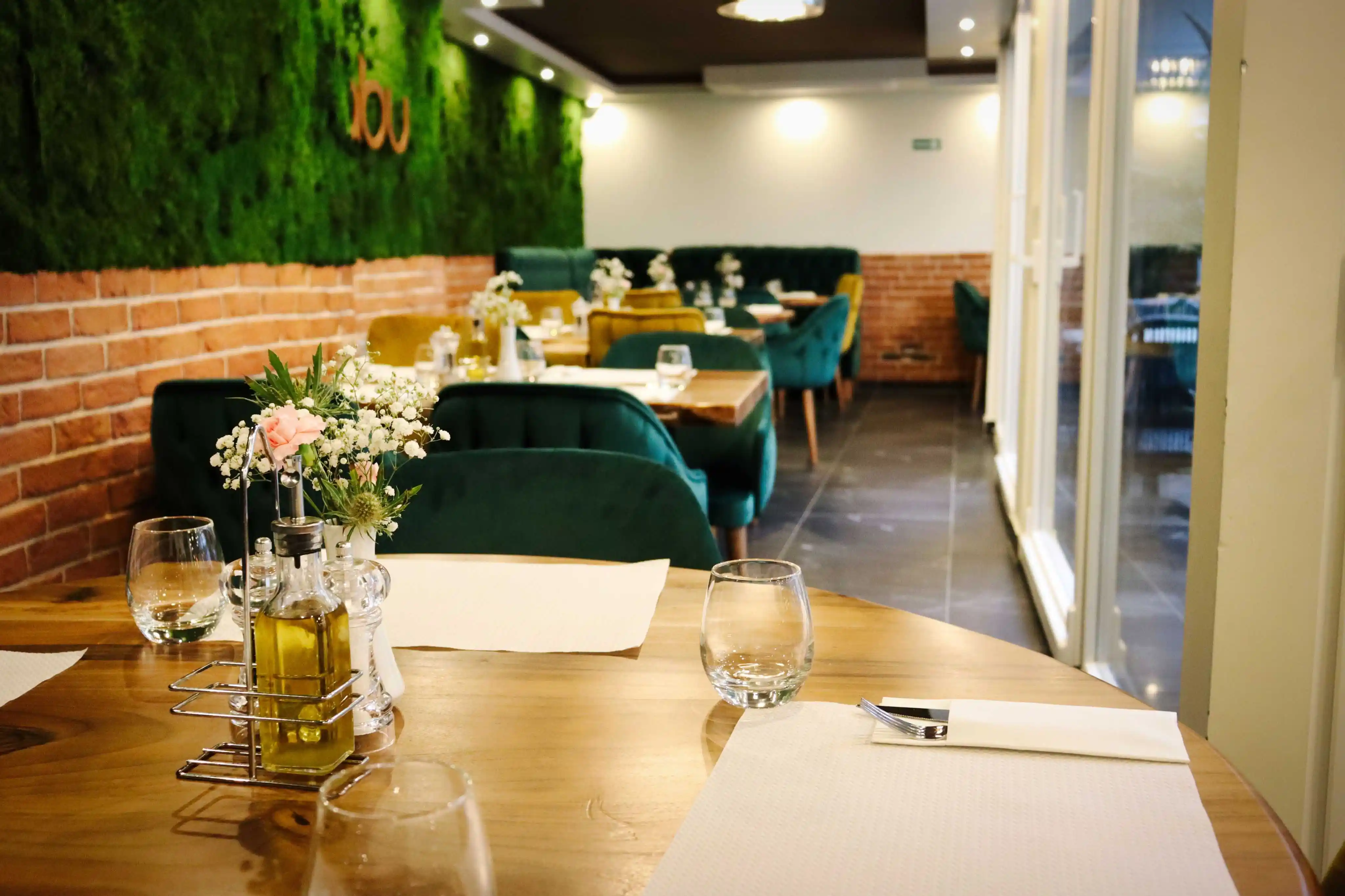 Image of the restaurant interior